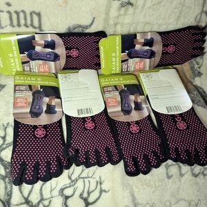 GAIAM Black and Pink Grip Yoga Socks Set Of 6, S/M, New